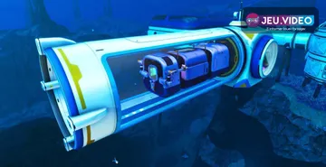 Seatruck de Subnautica Below Zero dans une forêt sous-marine pour préparer les premières explorations