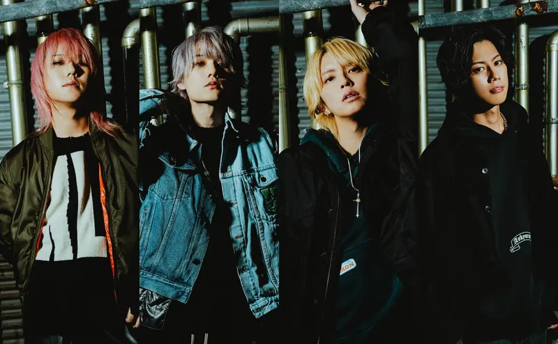 El grupo T.N.T., embajador de The Vermilion Mask, del que forma parte Yuya Tegoshi