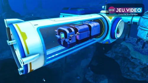 Seatruck de Subnautica Below Zero dans une forêt sous-marine pour préparer les premières explorations