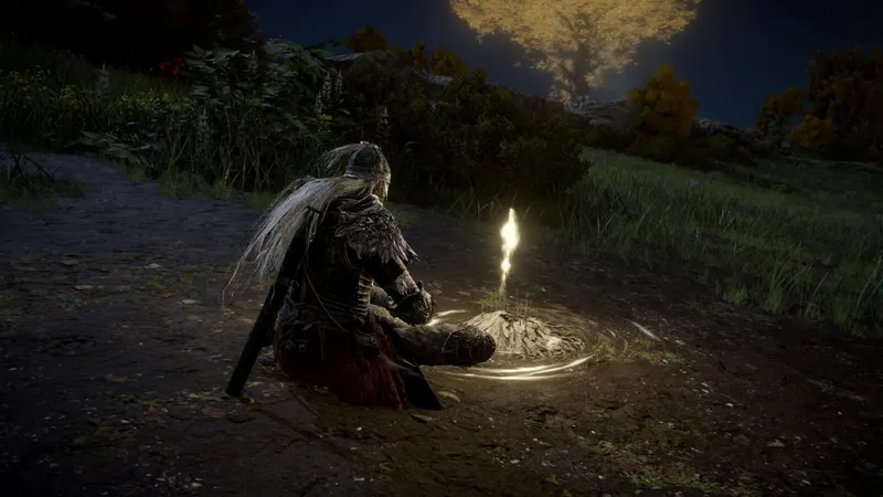 Personnage de Elden Ring assis à un site de grâce pour restaurer ses ressources avant de repartir