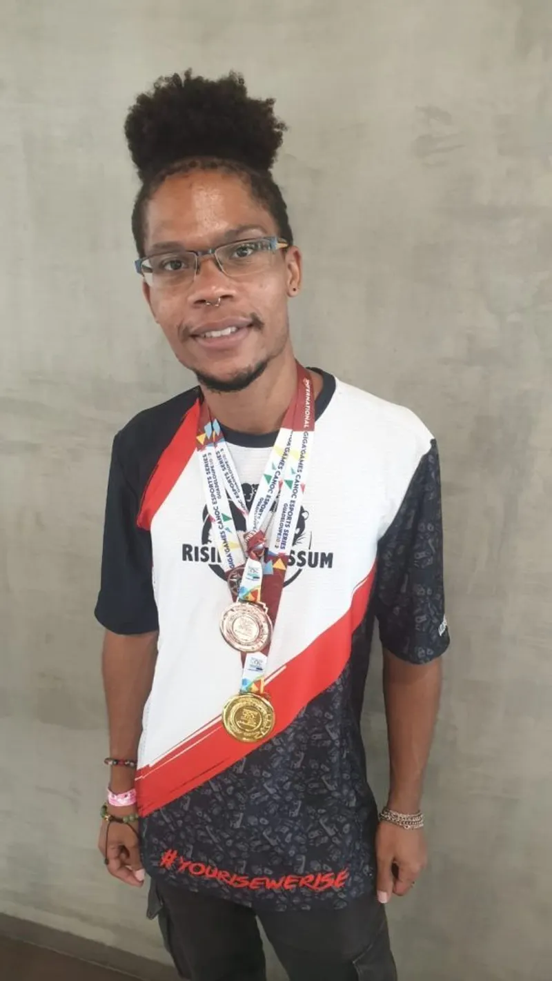 Pro-gamer Deveine médaille