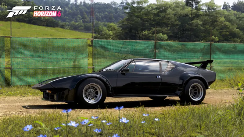 Forza Horizon 6 présentant la De Tomaso Pantera GT5 dans Italian Exotics