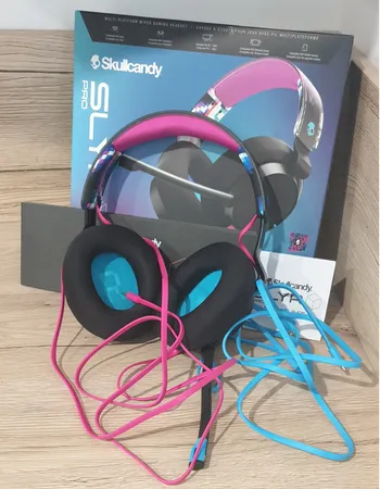 Casque gaming SLYR Pro Vs Ecouteurs Grind True Wireless Earbuds Skullcandy !