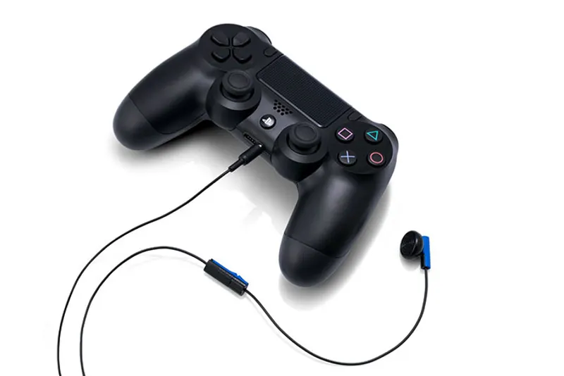 Les écouteurs sur la Dualshock 4