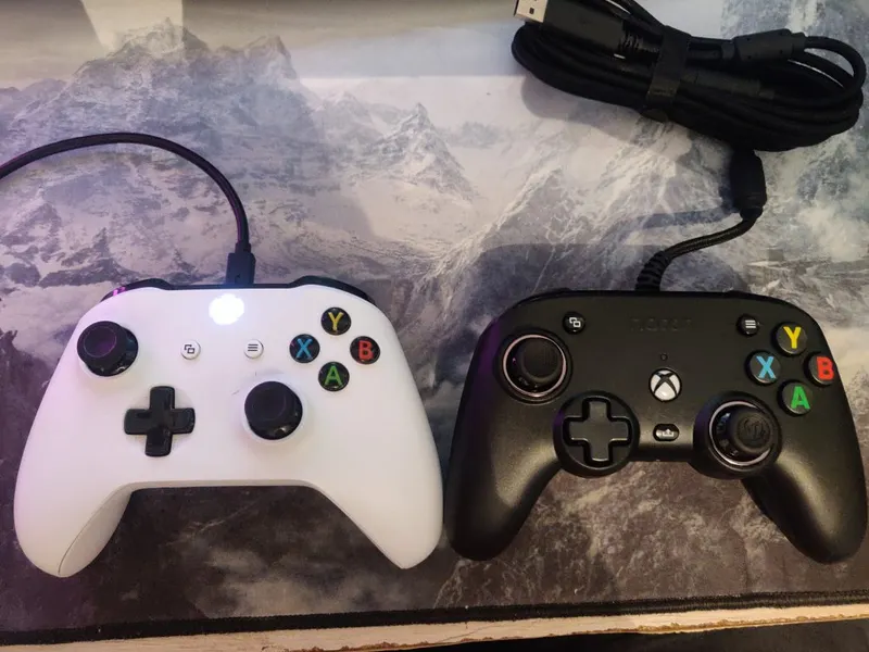 comparatif pad xbox vs Pro Compact