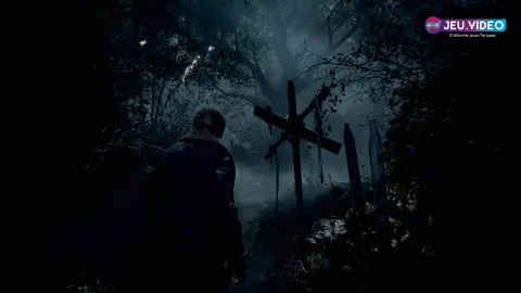Leon dans Resident Evil 4 Remake face au village, point de départ d’une route S+ pour le trophée Hardcore