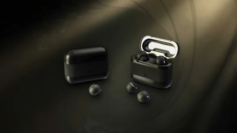 Écouteurs gadget de 007 First Light, équipement lié aux outils d’espionnage à repérer en mission