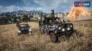 Escouade de PUBG : BATTLEGROUNDS progressant vers une zone sûre après avoir sécurisé son équipement et sa rotation