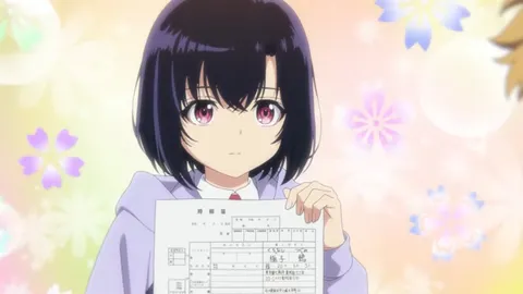 Tsugumi tient son carnet au premier plan tandis qu’Eiji apparaît derrière elle avec des menottes