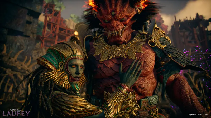 God of War Laufey trailer montrant des dieux ennemis dans un décor PS5