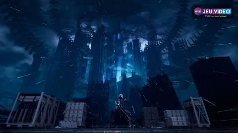 Yakumo sous la pluie devant Sky City Tokyo dans Ninja Gaiden 4, décor utilisé pour introduire la mobilité et les premiers combats