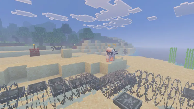 Minecraft: un personaggio tra le trappole su una spiaggia nebbiosa, vicino a creature ostili