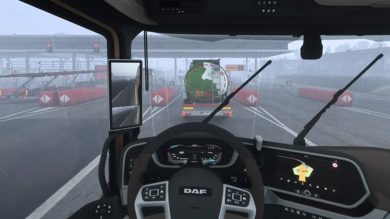 Vue intérieure du camion dans Euro Truck Simulator 2 montrant la lisibilité nécessaire pour régler les commandes et la caméra