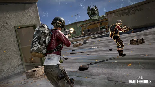 Combat de PUBG : BATTLEGROUNDS dans un environnement ouvert, visuel officiel pour illustrer les réglages d’affichage et de performance