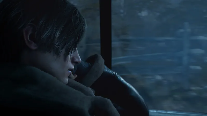 Combat dans une salle du château de Resident Evil 4 Remake, passage à préparer avant les sauvegardes S+ les plus importantes
