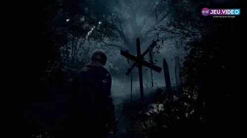 Leon dans Resident Evil 4 Remake face au village, point de départ d’une route S+ pour le trophée Hardcore